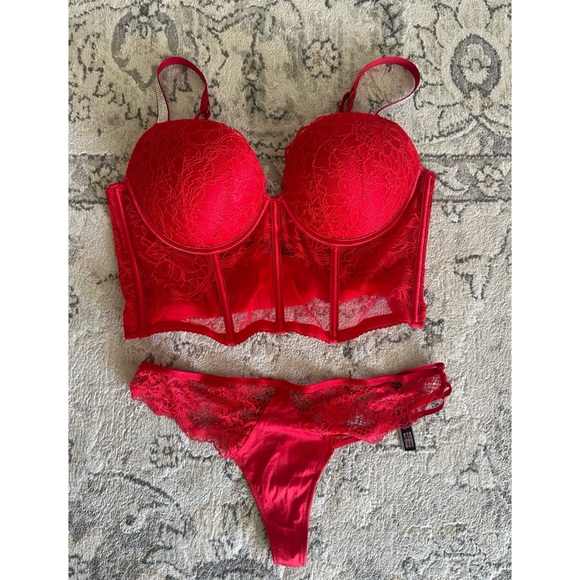 Victoria's Secret Other - Victoria Secrets Set NWOT